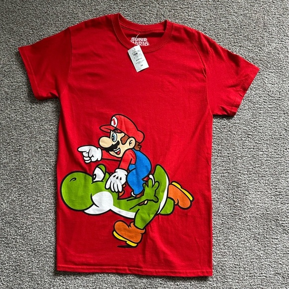 Men’s Mario and Yoshi Tee - Picture 1 of 4